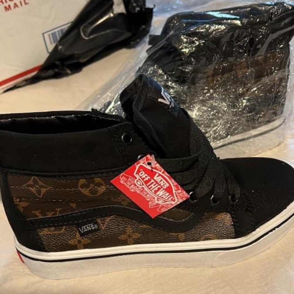 Size 7 vans